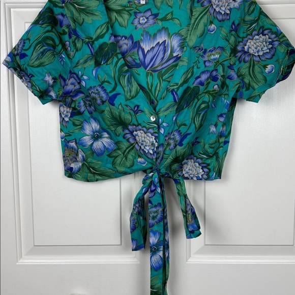 L'Academie Teal and Blue Floral Crop Tie Waist Blouse - L - Picture 3 of 8